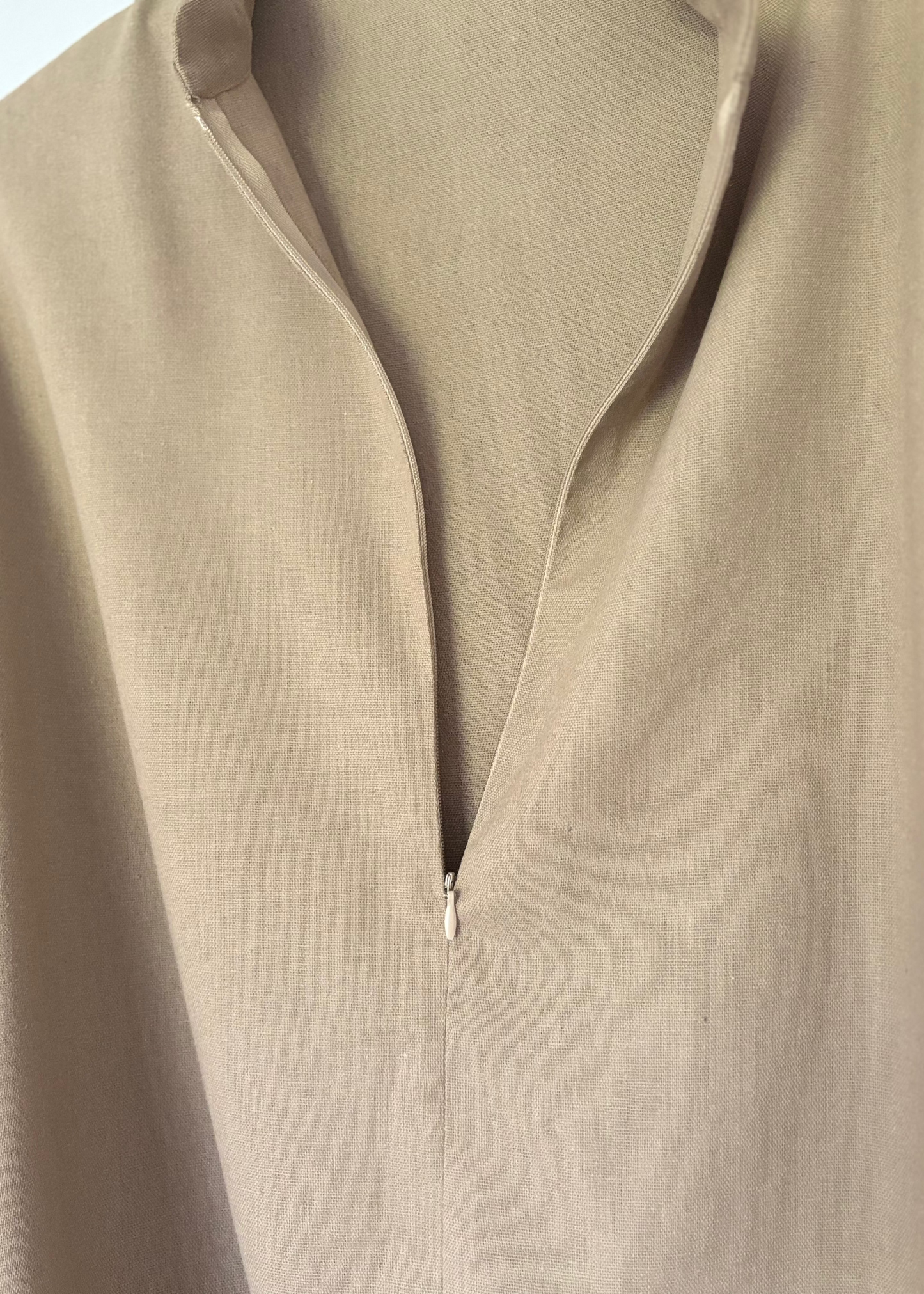 Linen Flowy zip Top